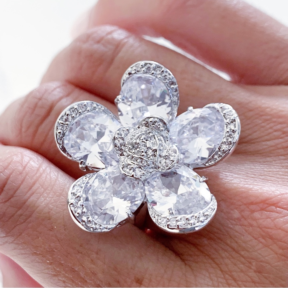 💍 Extraordinary High Shine Wild Rose Rhinestones Crystals Silver-tone Ri… - Picture 4 of 11